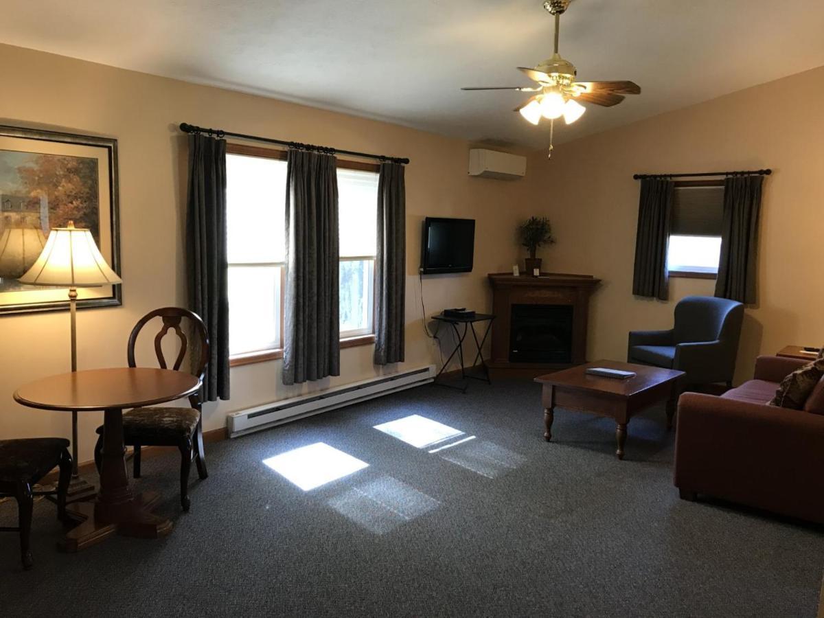 Woodfield Manor - A Sundance Vacations Hotel