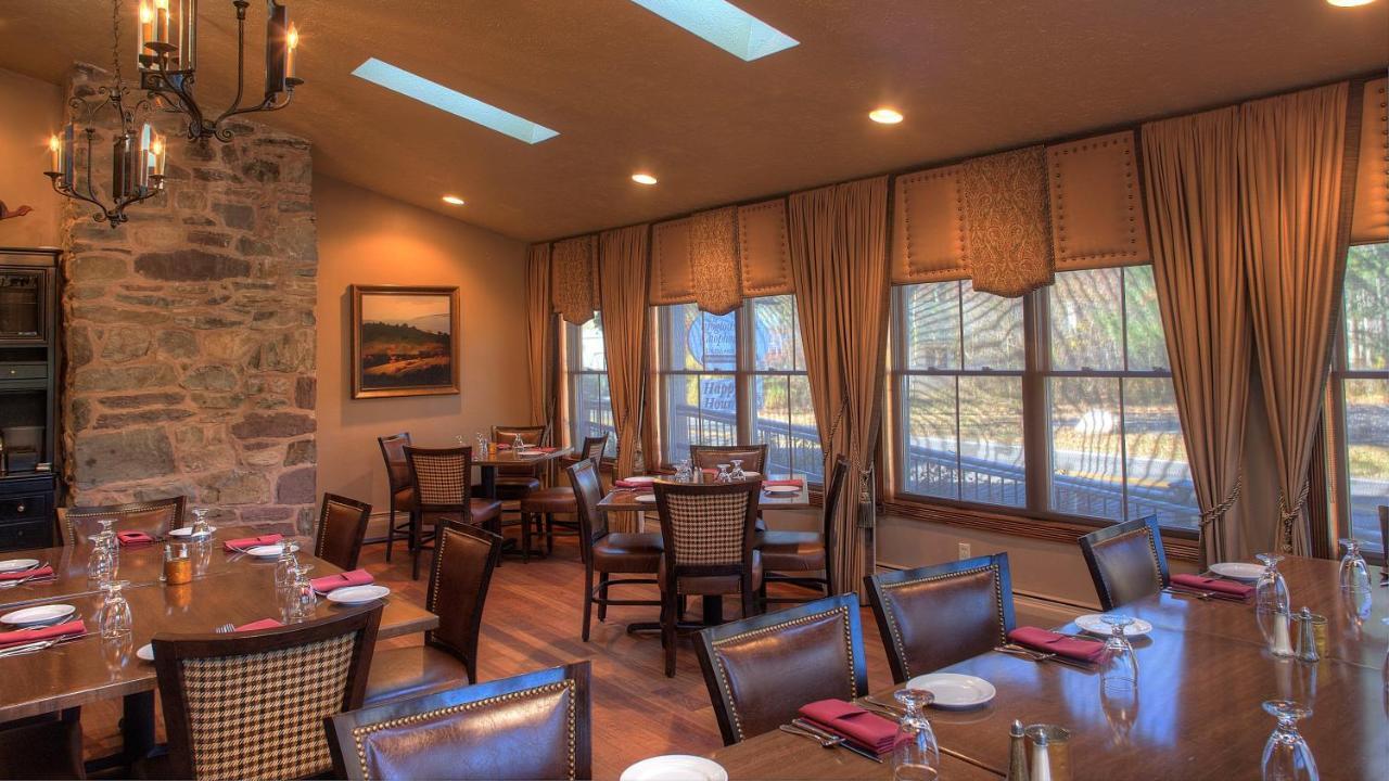 Woodfield Manor - A Sundance Vacations Hotel Cresco